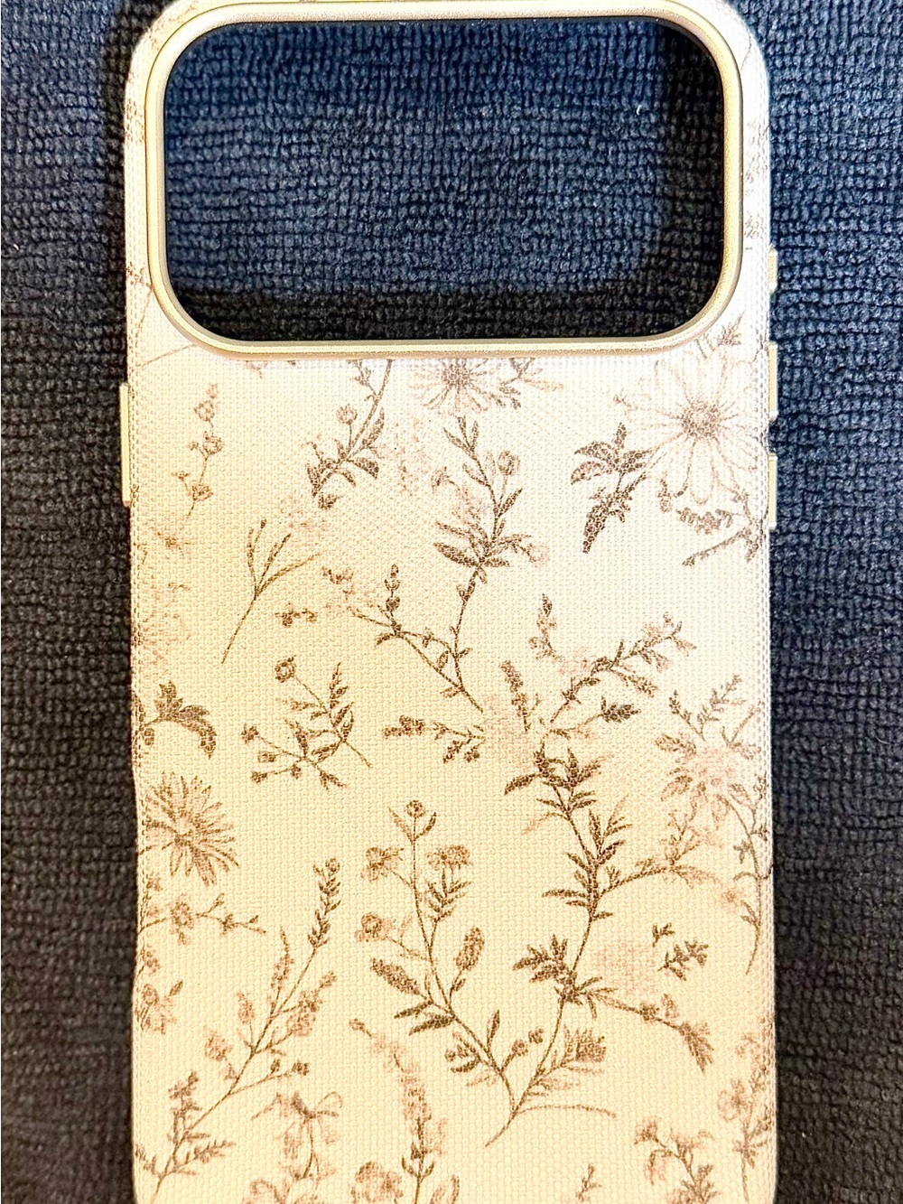HeyDay Floral Pattern Beige Phone Case with Gold Trim